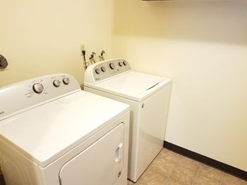Washer dryer in unit